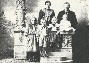 Mahala Ann Gray Underwood and John Richard Underwood with four of their children 