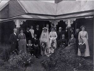 Harold Brewer & Mabel McLennan. Wedding day 21 Nov 1912 at Cairn Brae