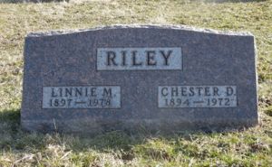 Chester and Linnie Riley tombstone