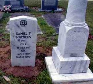 Grave of Daniel Bowdoin Sr.
