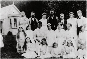 Valentine's & Fredrica's family at home in Mangaramarama - abt 1915-16