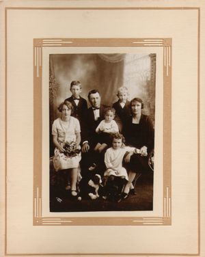 Bill and Eva McCarron and family (Dot, Bill Jnr, Bill Snr, Tom, Eva, Jack and Mavery)
