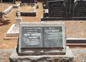 Headstone: Barend Bernardus Aucamp 1868 - 1942 & A.M.E Aucamp. 1868 - 1945
