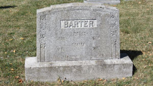 Leslie & Emma Barter's gravestone.