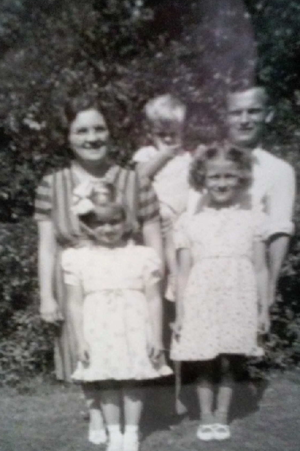 Bertis Wilhite family, abt. 1938