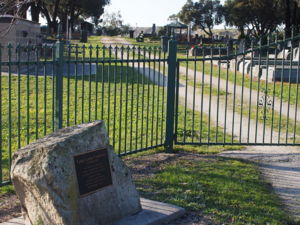 Lang Lang Cemetery, Victoria