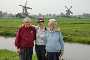Bert, Joyce, Theresa Hodgins in the Netherlands