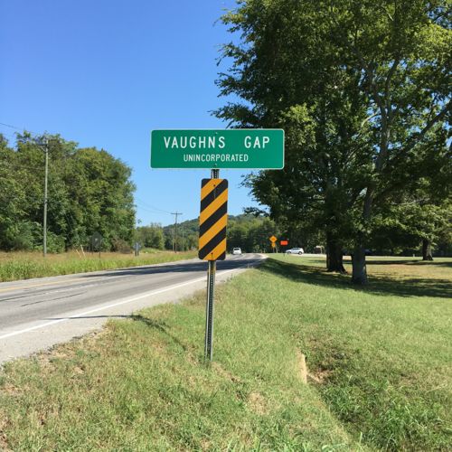 500px-Vaughns_Gap_Tennessee.jpg