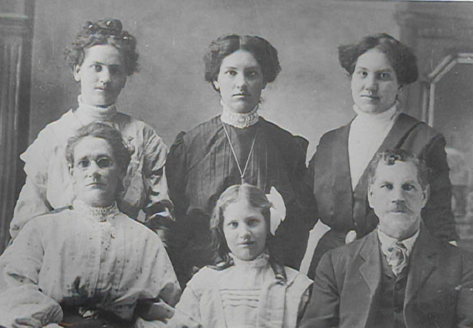 Myrtle Goff 's parents and sisters
