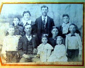John Kirkpatrick Wilkins and Margaret Isabell (Bowman) and Family)
