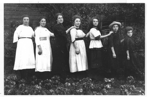 Daughters of Adrianus van Rijs and Trijntje Buitenhuis (Adriana , Agaath, Cornelia, Ottolina, Willemina, Clazina, Alida?