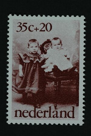 Stamp depicting Jo and Dora van Bruggen
