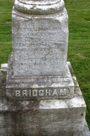 Levi B., Lucinda, and Frank Bridgham's gravetone