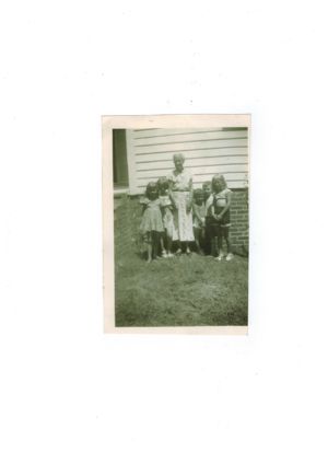 Amanda Owens Ayers and grandchildren