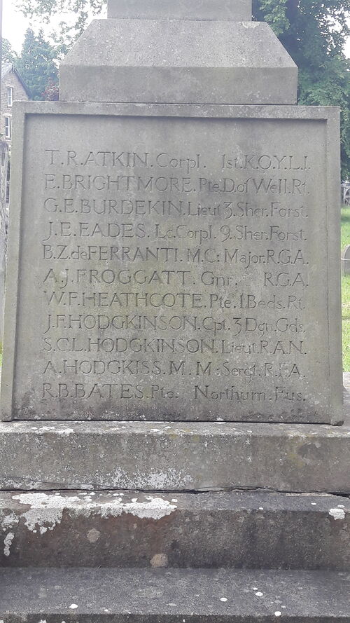 500px-Baslow_Derbyshire_-_War_Memorial-3.jpg