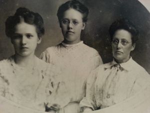The Shelton Ladies, approx 1910