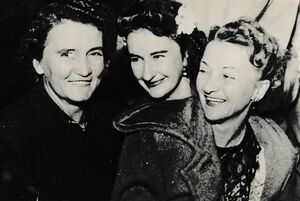 Eileen Whacket, Iris & Mavis McCulloch