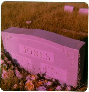 Gravemarker of Robert Lee and Maude E. Jones