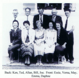 Back: Ken, Ted, Allen, Bill, Joe. Front: Essie, Verna, May, Emma, Daphne.