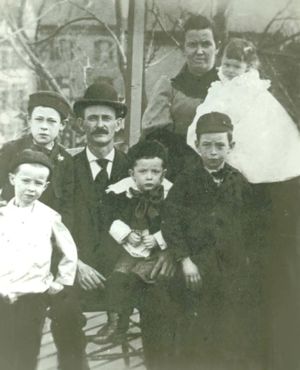 Hennessey Family 1897