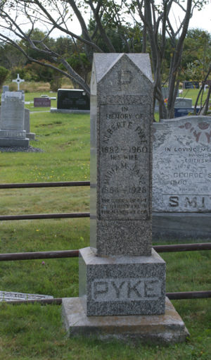 Albert & Miriam Pyke headstone