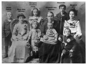 Elizabeth McEachern and Family 1901