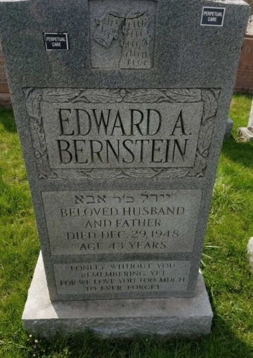 500px-Bernstein-814.jpg