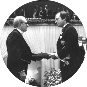 Award of the Nobel Prize 1979 to Allan MacLeod Cormack