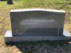 Daniels Family Monument