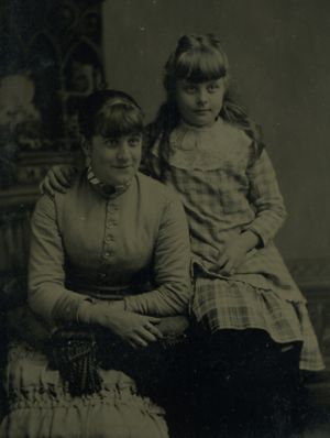 Eizabeth Inez Olmstead with her mother, Maggie E. Frankfort Olmstead