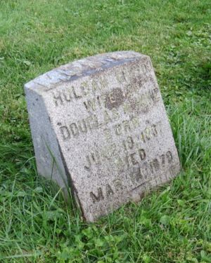 Huldah (Griffin) Howe headstone