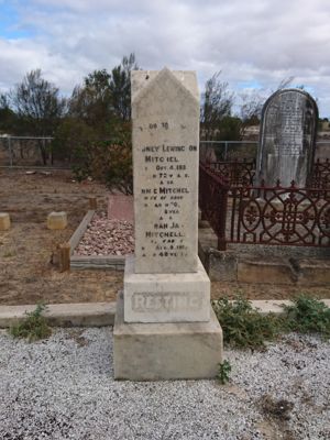 Sidney Lewingdon Mitchell headstone