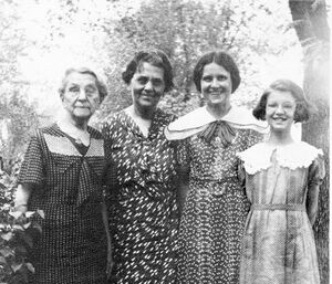 1939 (L-R) Sarah Lavinia Farmer Fagin, Mary Fagin Burke, Phyllis Burke Mills, Phyllis Mills Cockrum
