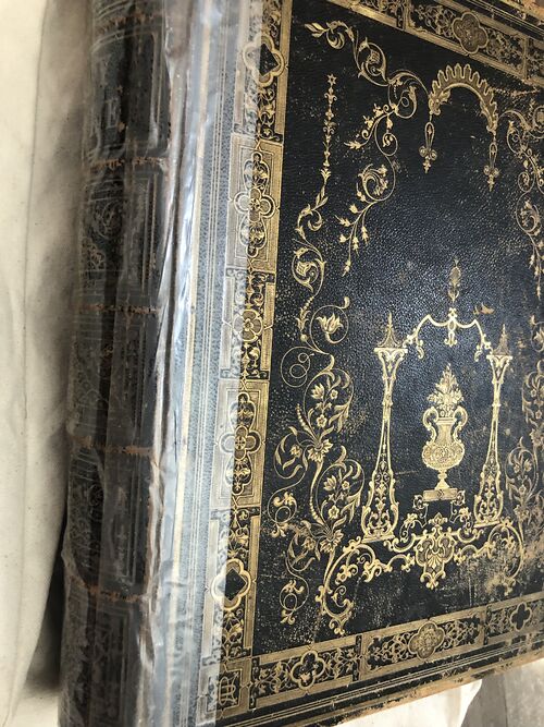 500px-A_Whittemore_family_bible.jpg