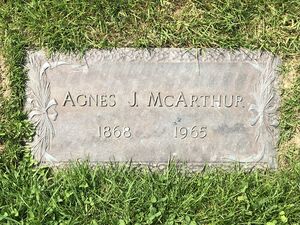 Headstone for Agnes McArthur