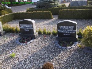 Andreas og Poul Andreasens gravstene