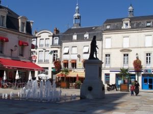Place Henri IV, La Flèche