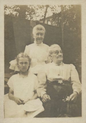 3 Generations - Harriet Fisher,  Amelia Fisher Case & Amelia's granddaughter Harriett Harding