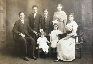Family of Joseph and Minnie