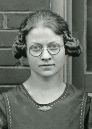Eva Lizzie Wolfe Weiant (1897-1991)