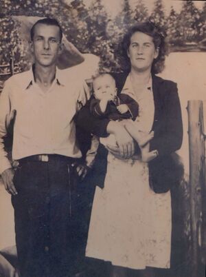 Cecil and Robbie Rose with baby Herbert Rose