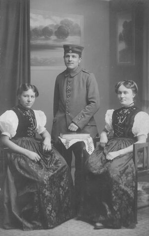 Marie, Joseph and Pauline Hercher (l.t.r)