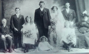 1913 Haines - Heath marriage - showing Heath family members